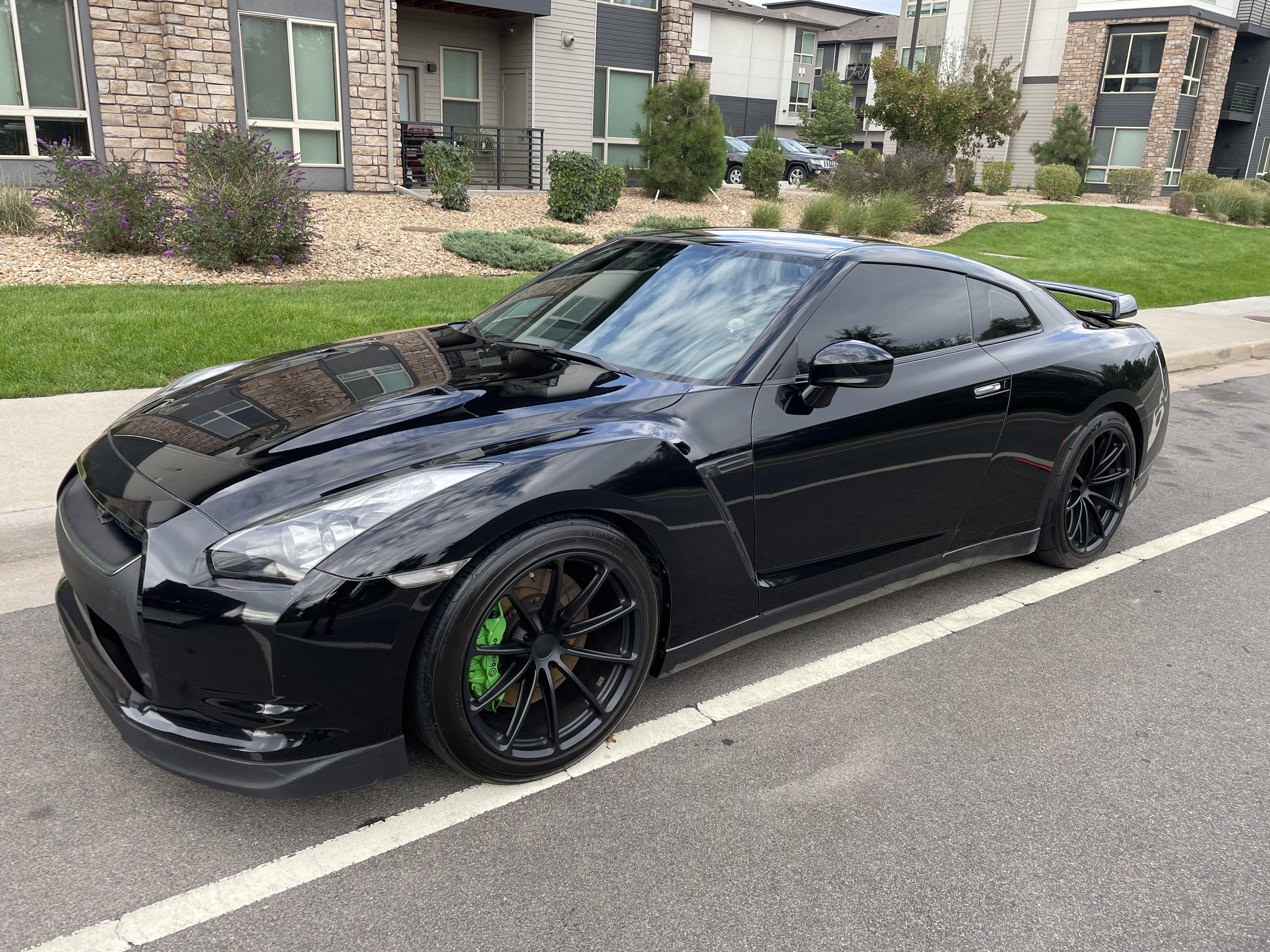 Nissan GTR